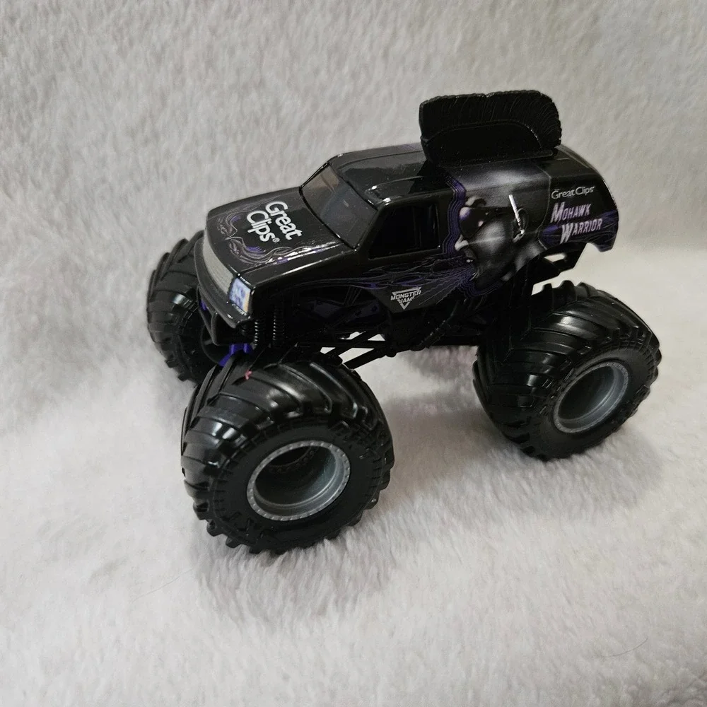 Monster‎ Jam Truck Lot Great Clips Mohawk Warrior Salvager Megalodon Shark